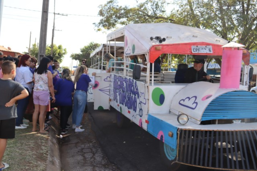 ‘Sua Vida Melhor Ainda’ leva serviços e ouve demandas dos moradores no Jd. Panorâmico
